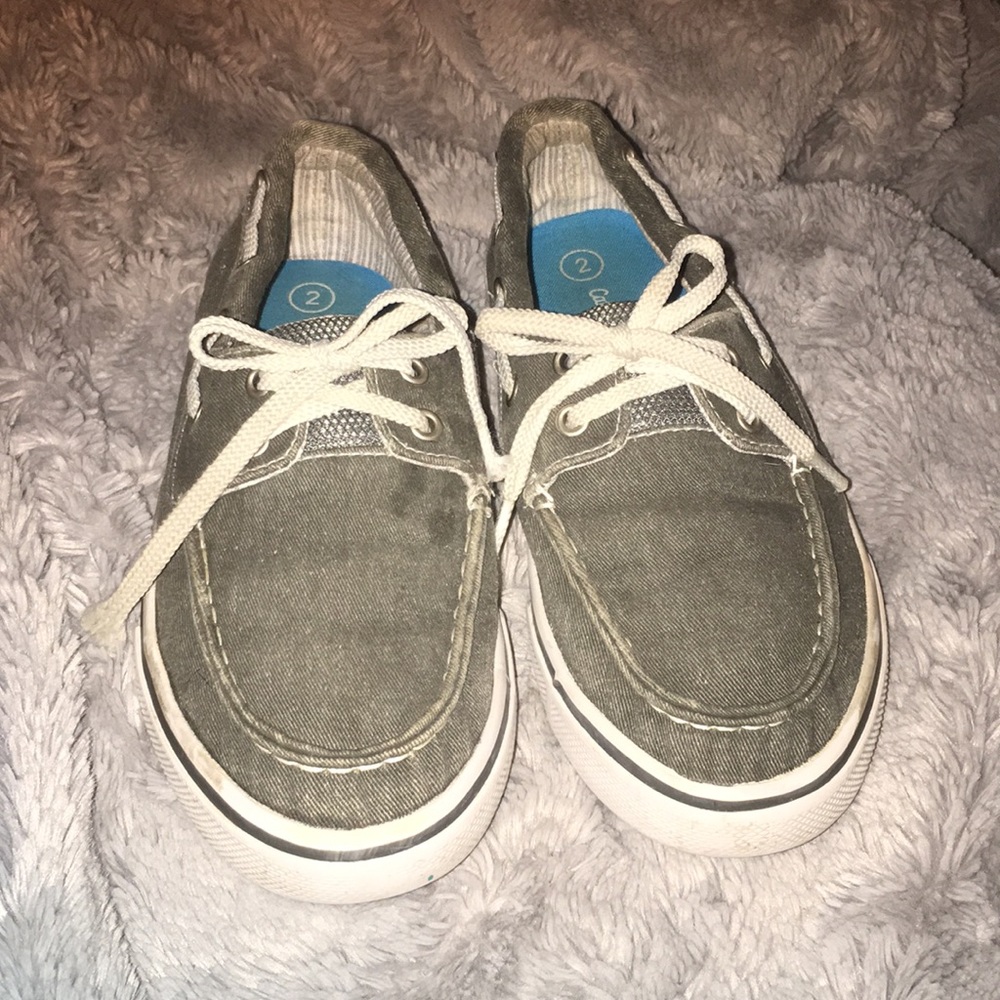 Kids shoes